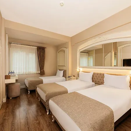 Yasmak Sultan Istanbul