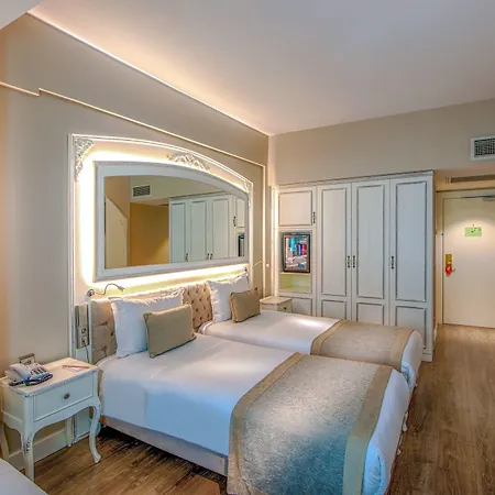 Yasmak Sultan Istambul
