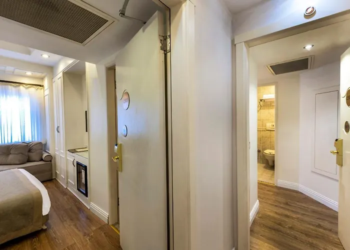 ヤスマック スルタン 4*